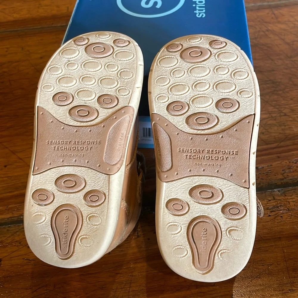 Stride Rite SRtech Quinn Boots honey tan 6.5M